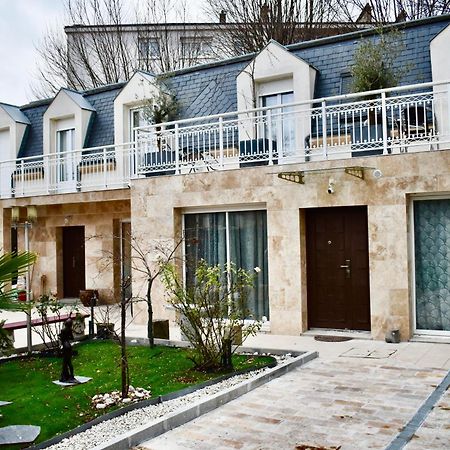 Saint-Maur-des-Fossés Villa Foch - Maison Familiale A 20 Min De Paris, Disney Et La Vallee Village Avec Balcon Et Jardin Privatif מראה חיצוני תמונה